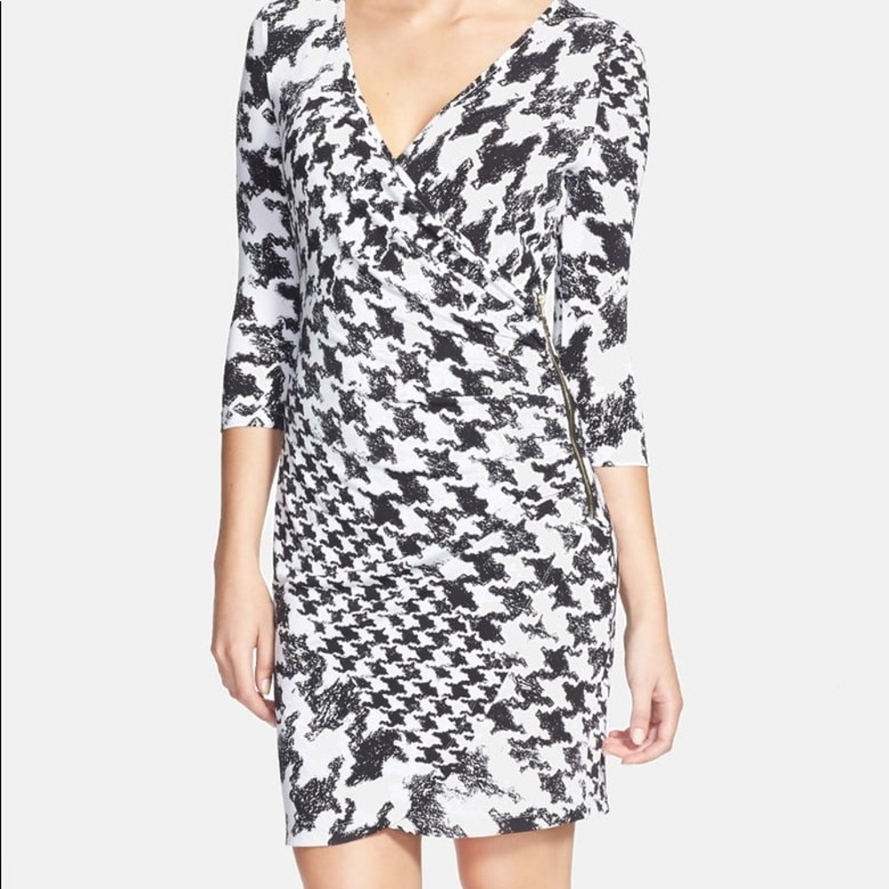 Guess Houndstooth print Jersey Wrap Dress